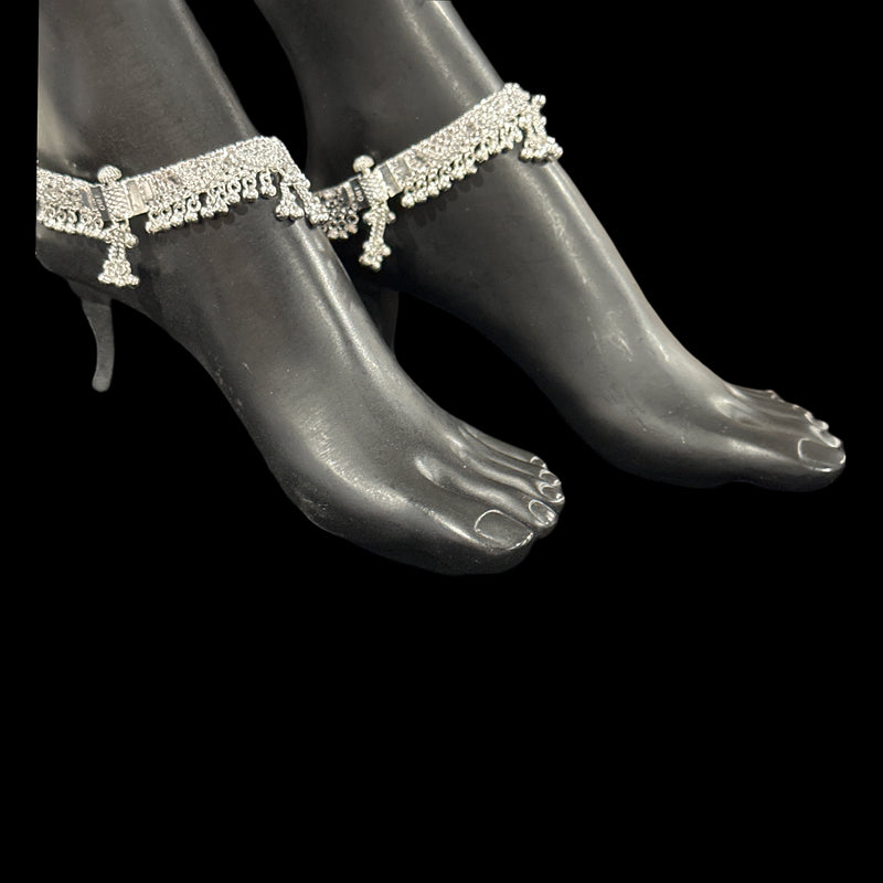 800 Silver Rajwada Hallmarked Pajeb Anklet with Meena & Bells - Style