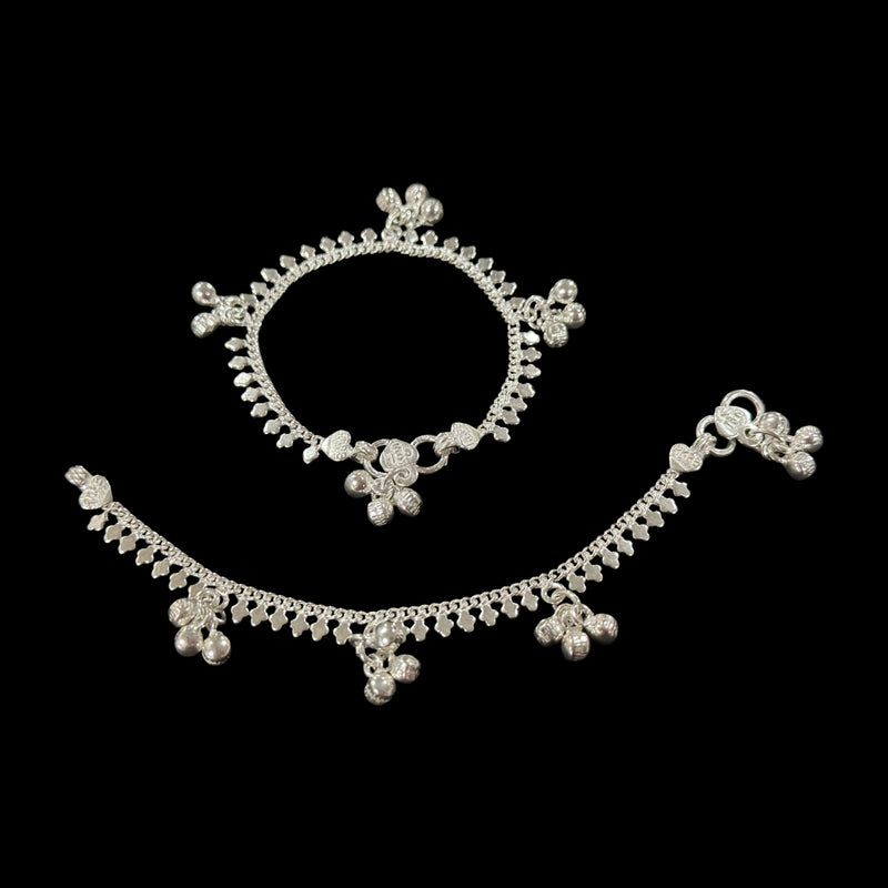 700 Silver Kids Traditional Club Anklet - Style