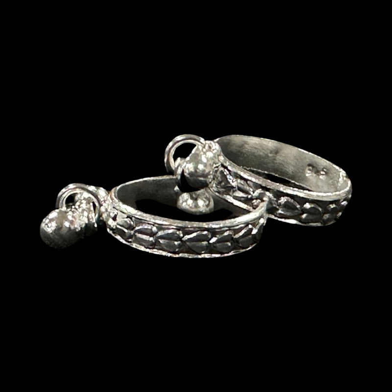 925 Sterling Silver Oxidized Toe-rings with bells - Design